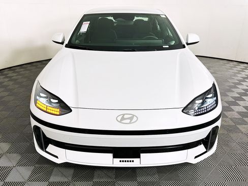 Used 2024 Hyundai Ioniq 6 SE image 8