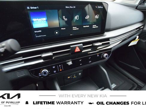 New 2026 Kia Sportage LX image 22