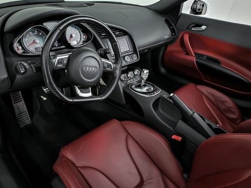 Used 2011 Audi R8 V8 AWD/4WD image 17