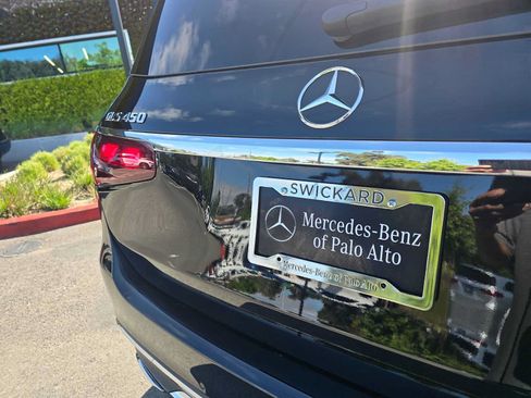 Used 2026 Mercedes-Benz GLS 450 4MATIC image 16