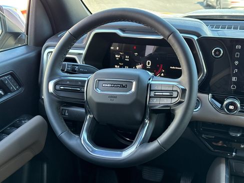 Used 2026 GMC Canyon Denali AWD/4WD image 29