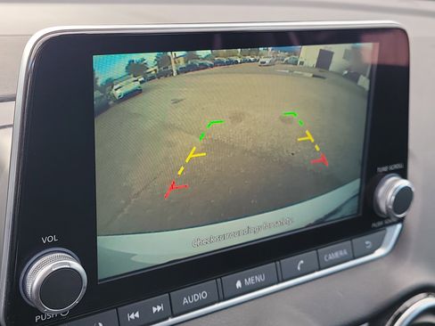 Certified 2023 Nissan Sentra SV image 30