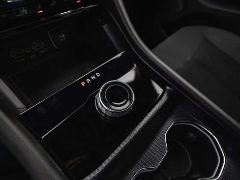 New 2025 Jeep Grand Cherokee Laredo X w/ Luxury Tech Group I image 17