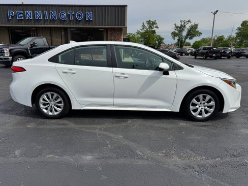 Used 2021 Toyota Corolla LE FWD image 8