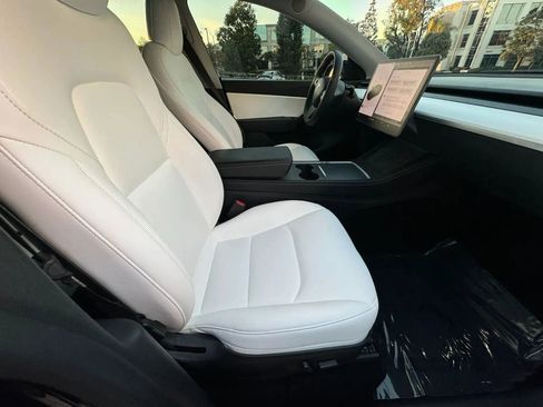 Used 2023 Tesla Model Y Performance AWD/4WD image 14