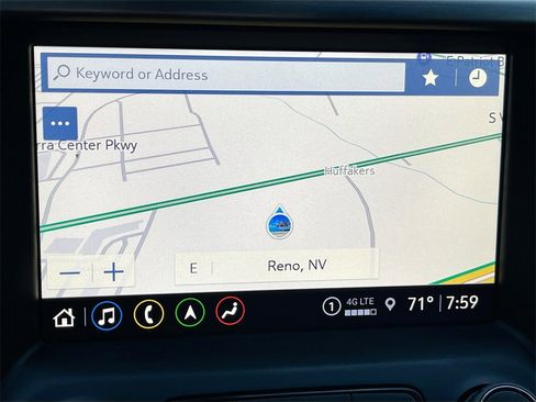 Used 2023 GMC Acadia SLT image 13