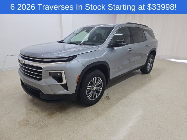 Used 2026 Chevrolet Traverse LT FWD image 1