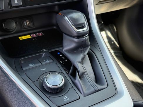 Used 2024 Toyota RAV4 XSE w/ Advanced Technology Package image 27