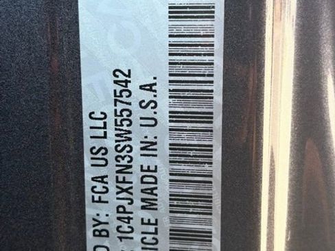 Used 2025 Jeep Wrangler Rubicon image 37