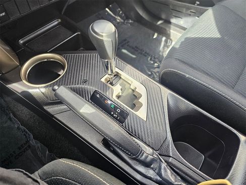 Used 2013 Toyota RAV4 XLE image 36