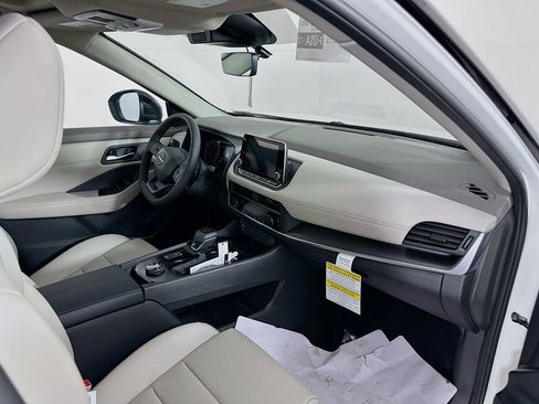 New 2026 Nissan Rogue SV AWD/4WD image 35