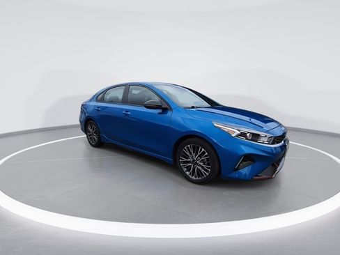 Used 2023 Kia Forte GT-Line w/ GT-Line Premium Package FWD image 2