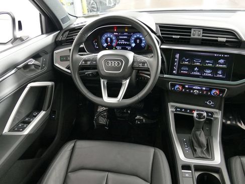 Used 2025 Audi Q3 2.0T Premium AWD/4WD image 25