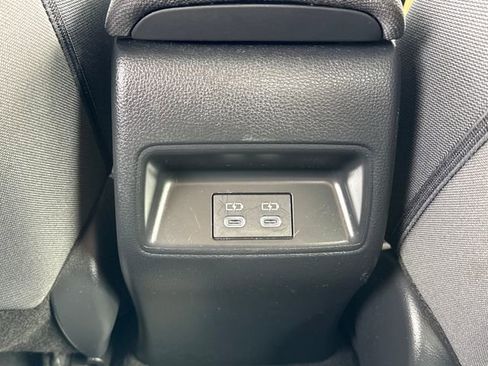 Used 2024 Toyota Corolla LE image 21