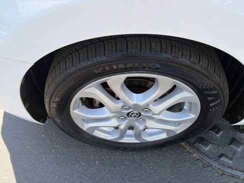 Used 2016 Scion iA FWD image 10