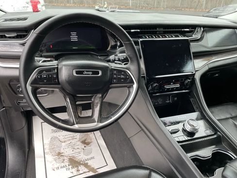 Used 2024 Jeep Grand Cherokee Limited 4xe image 5