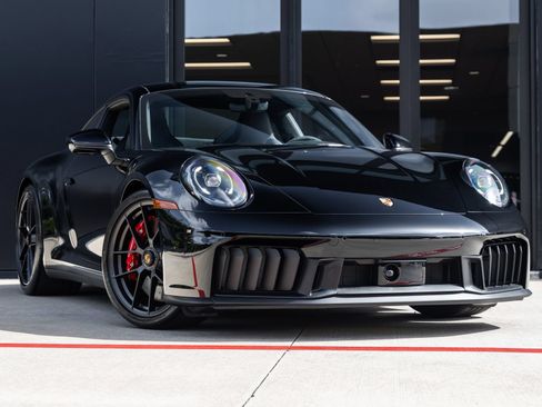 Certified 2026 Porsche 911 Carrera GTS RWD image 6