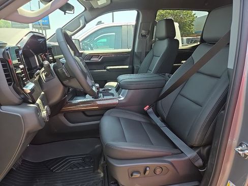 New 2026 Chevrolet Silverado 1500 LT Trail Boss w/ Convenience Package II AWD/4WD image 11