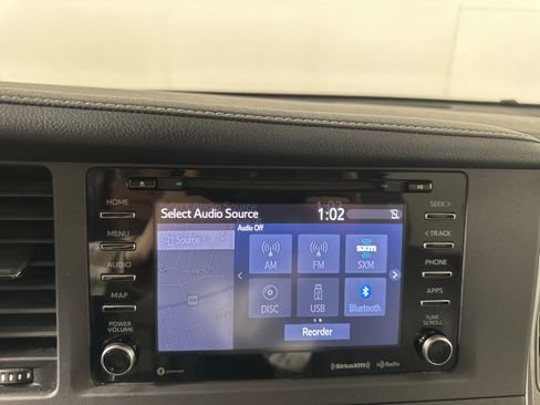 Used 2018 Toyota Sienna AWD image 16