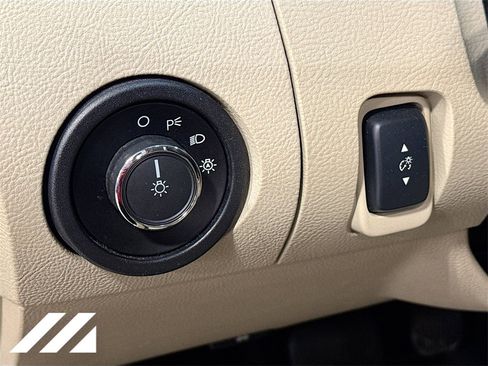 Used 2014 Ford Taurus SEL w/ Equipment Group 201A image 10