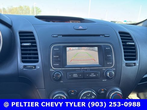 Used 2016 Kia Forte LX w/ LX Popular Plus Package image 13