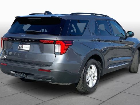 Certified 2025 Ford Explorer Active image 12