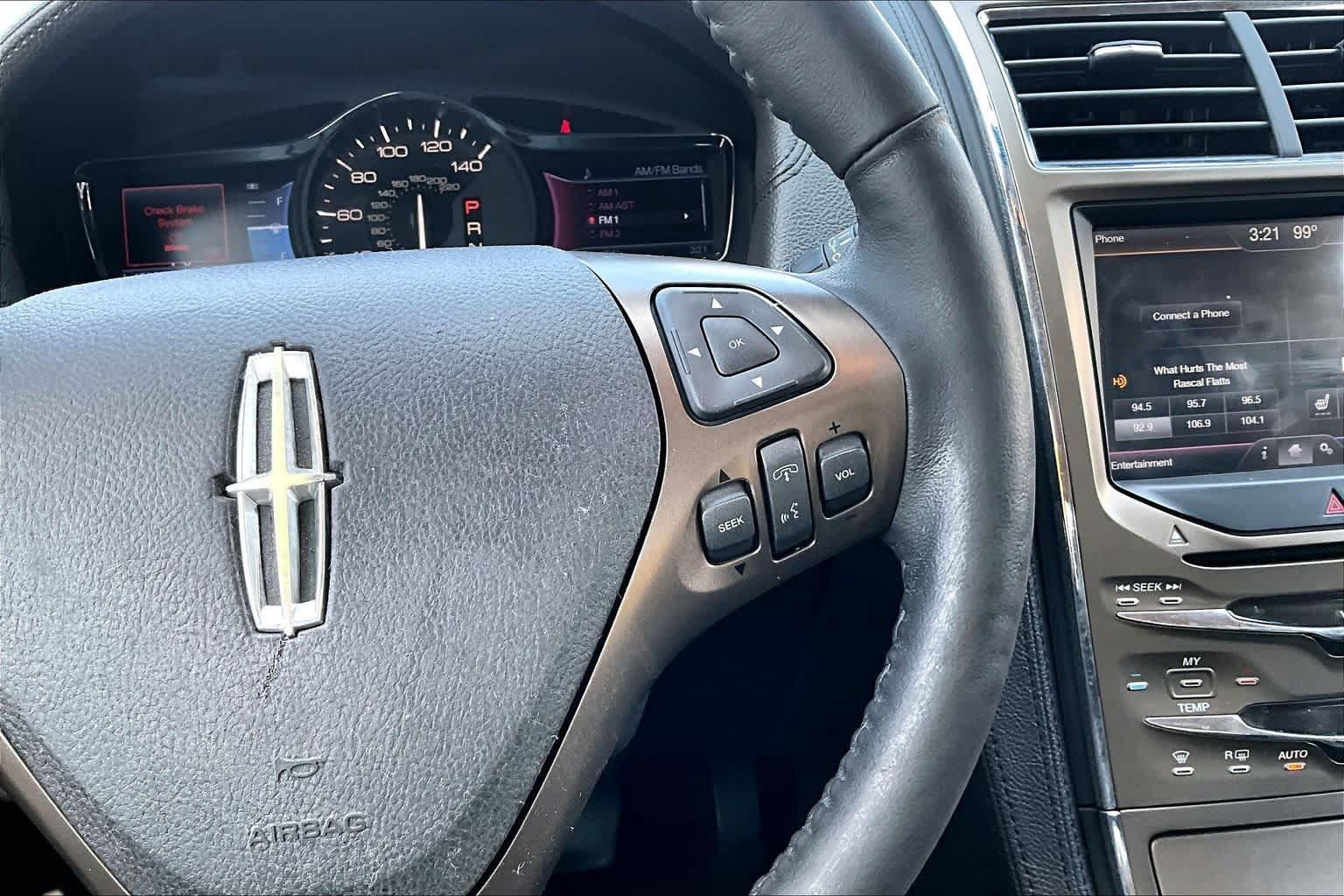 Used 2011 Lincoln MKX 2WD w/ 102A Rapid Spec Order Code image 24