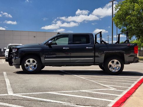 Used 2018 Chevrolet Silverado 1500 LTZ Z71 w/ LTZ Plus Package AWD/4WD image 6
