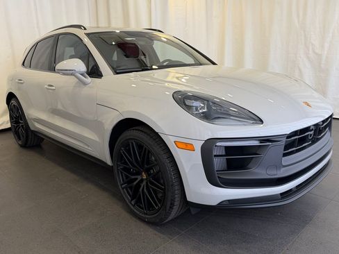 New 2026 Porsche Macan GTS AWD/4WD image 7