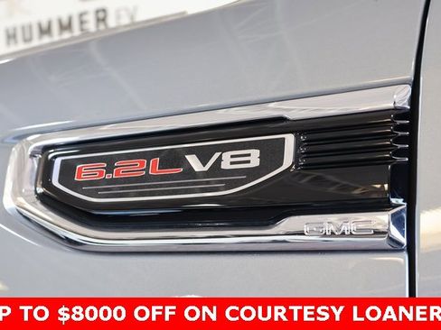 New 2025 GMC Sierra 1500 Denali image 9