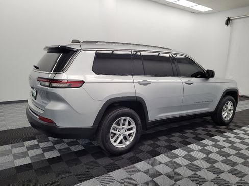 Used 2023 Jeep Grand Cherokee L Laredo AWD/4WD image 10