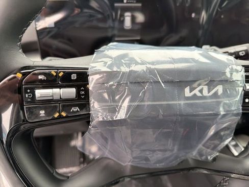 New 2026 Kia Sorento S w/ S Panoramic Sunroof Package AWD/4WD image 16