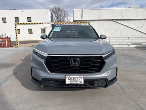 Used 2024 Honda CR-V EX image 4