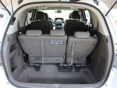 Used 2014 Honda Odyssey EX-L image 17