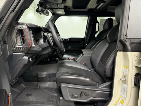 New 2025 Ford Bronco Raptor image 16