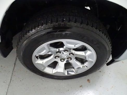 Certified 2022 RAM 1500 Big Horn AWD/4WD image 29