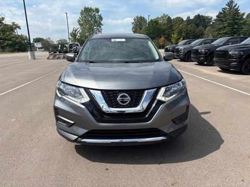 Used 2018 Nissan Rogue S FWD image 8