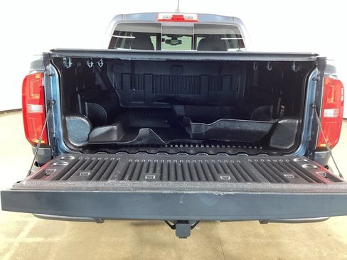 Used 2019 Chevrolet Colorado Z71 AWD/4WD image 9