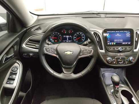Used 2023 Chevrolet Malibu RS FWD image 22