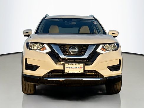 Used 2019 Nissan Rogue SV w/ Premium Package image 17