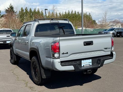 Used 2017 Toyota Tacoma TRD Pro image 5