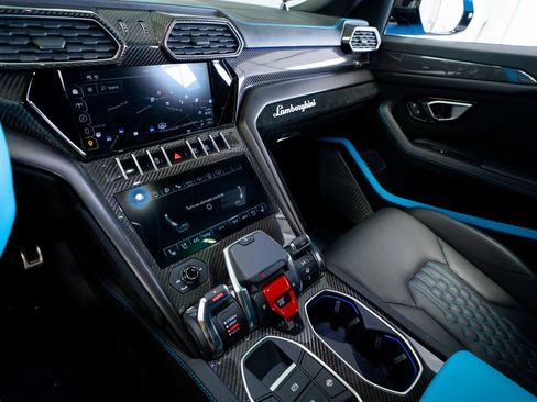 Used 2023 Lamborghini Urus Performante image 40