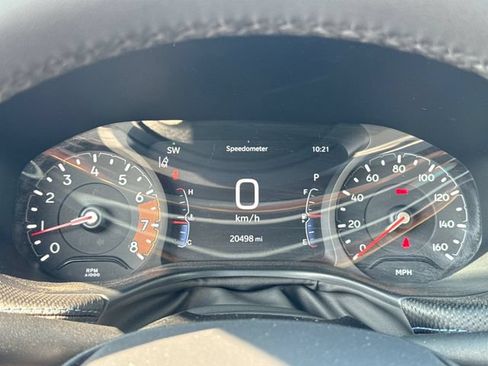 Used 2025 Jeep Compass Latitude w/ Convenience Group AWD/4WD image 17