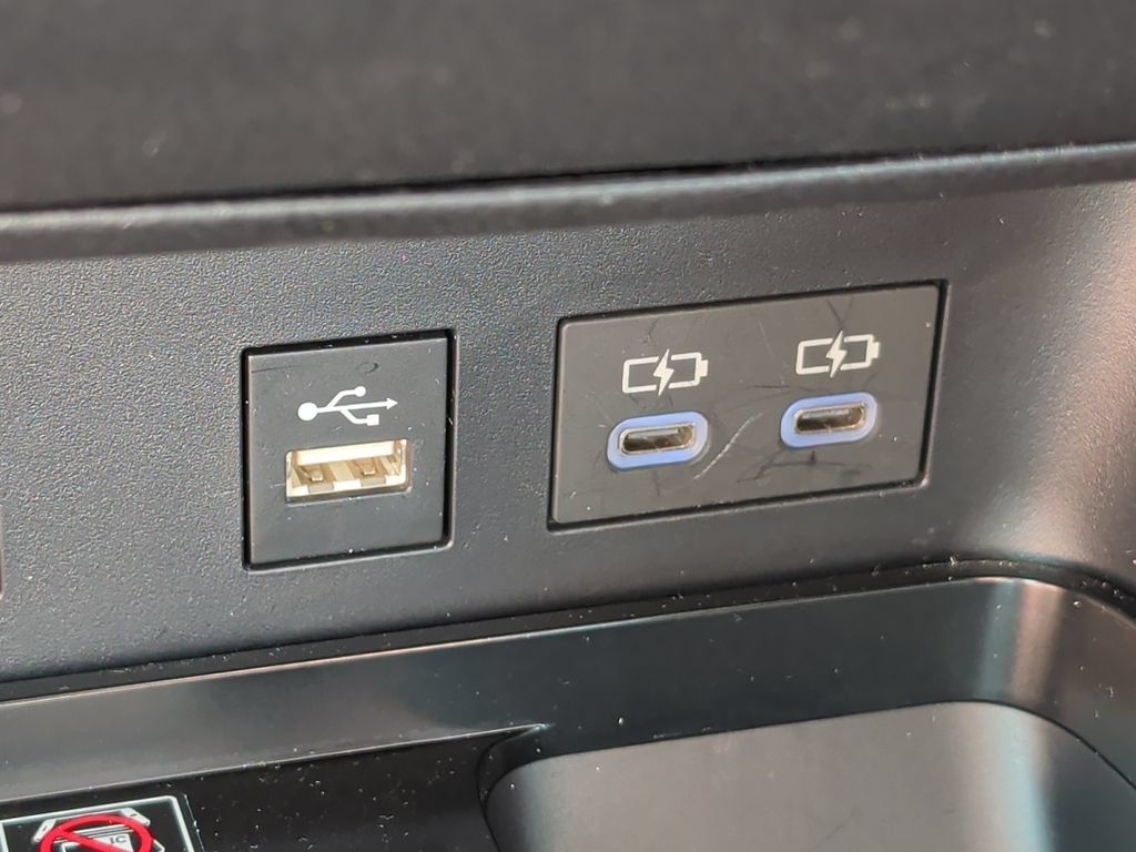 Used 2026 Toyota Camry LE FWD image 28