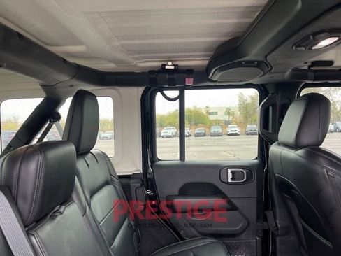 Used 2018 Jeep Wrangler Unlimited Sahara w/ Dual Top Group image 26