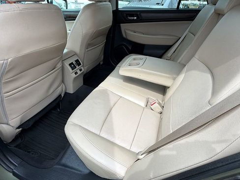 Used 2017 Subaru Outback 2.5i Limited image 16