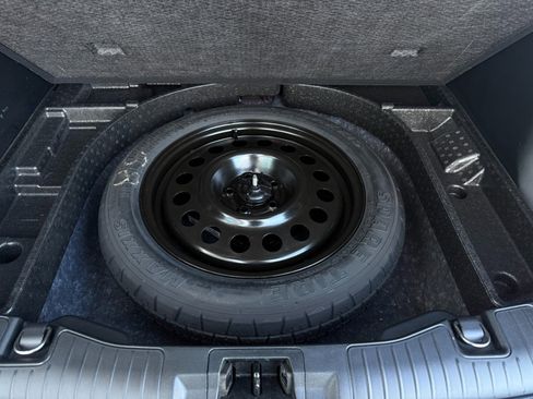 Used 2021 Ford Escape SEL w/ Technology Package image 18