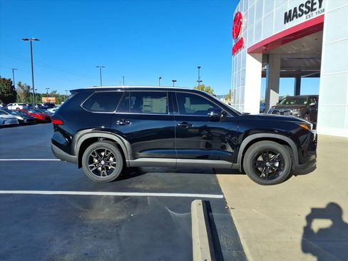 New 2026 Toyota Grand Highlander Platinum image 2