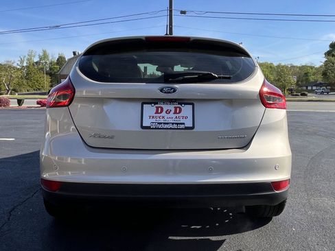 Used 2018 Ford Focus Titanium w/ Titanium Technology Package image 26