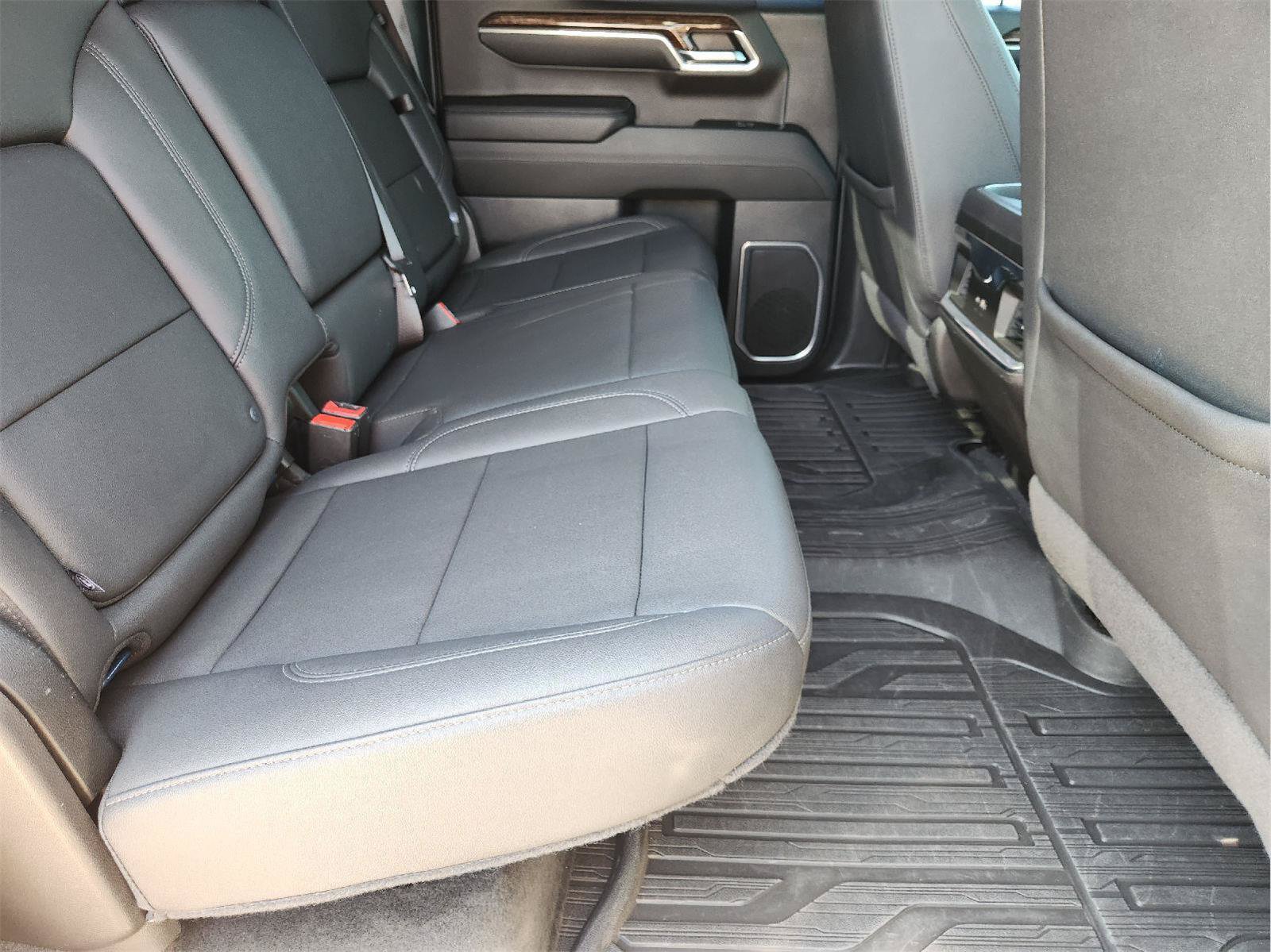 Used 2024 GMC Sierra 1500 Elevation w/ Elevation Premium Package AWD/4WD image 29